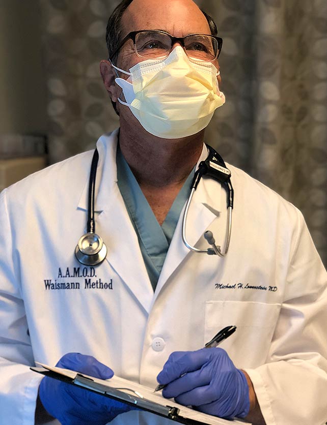 Dr. Loweinstein with a Rapid Detox Patient